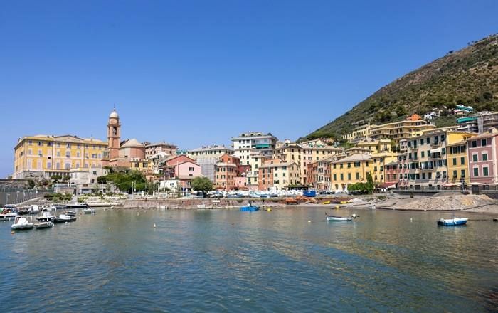 Barcelona - Genua: Fährtickets und Routen